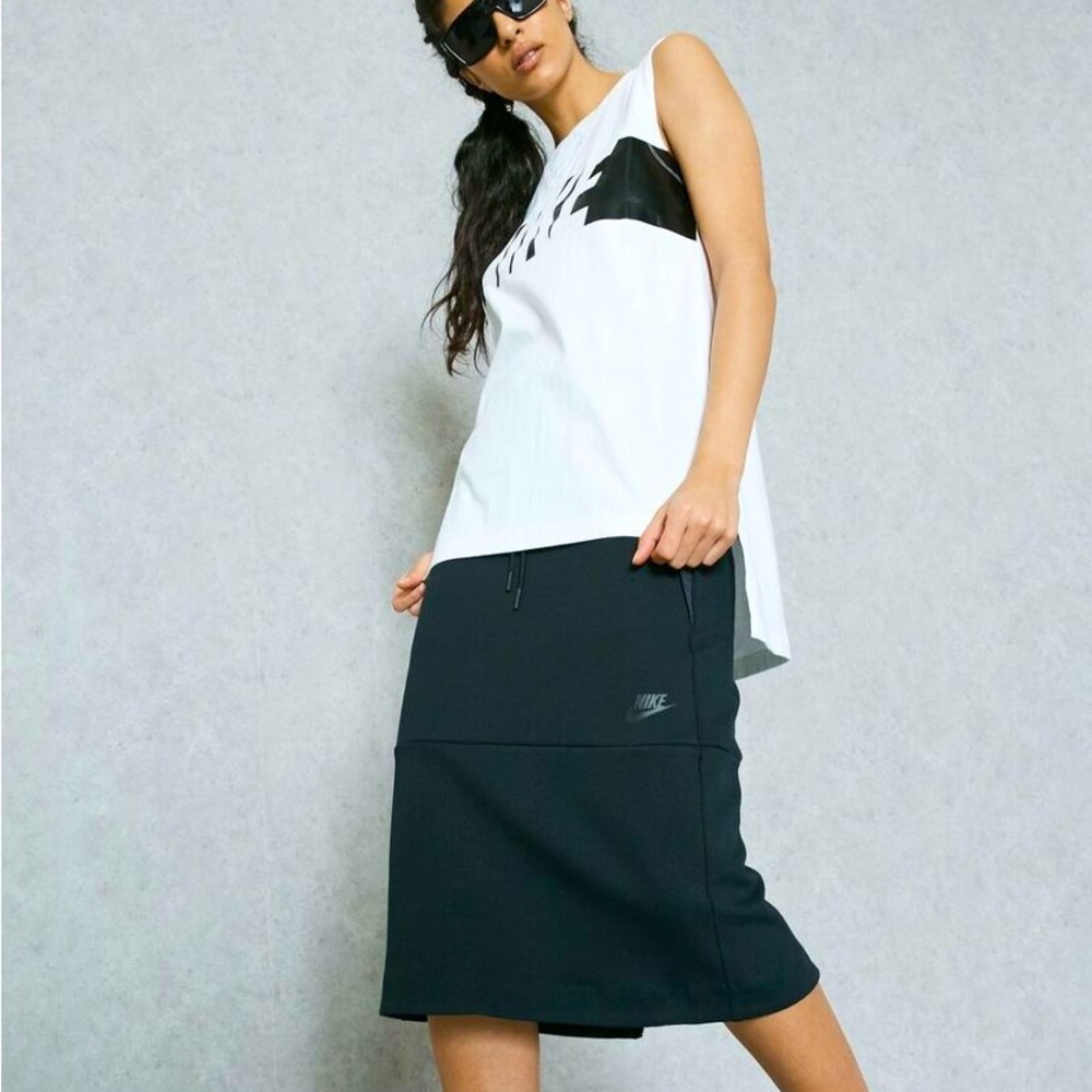 WOMENS NIKE TECH FLEECE SKIRT